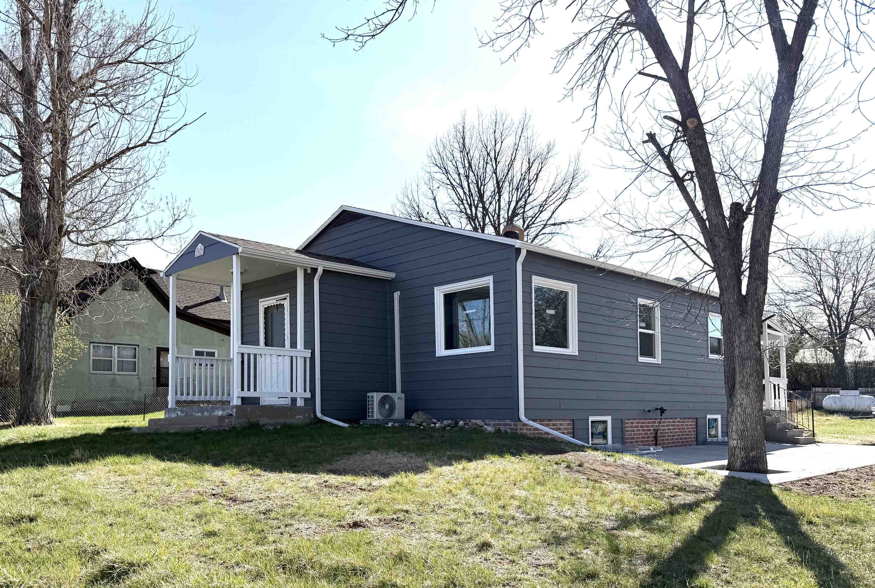 Property Photo: 302 S 18th Street SD 57747-0000