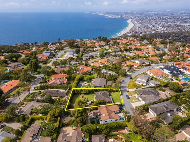 Property Photo: 2209 Via La Brea CA 90274