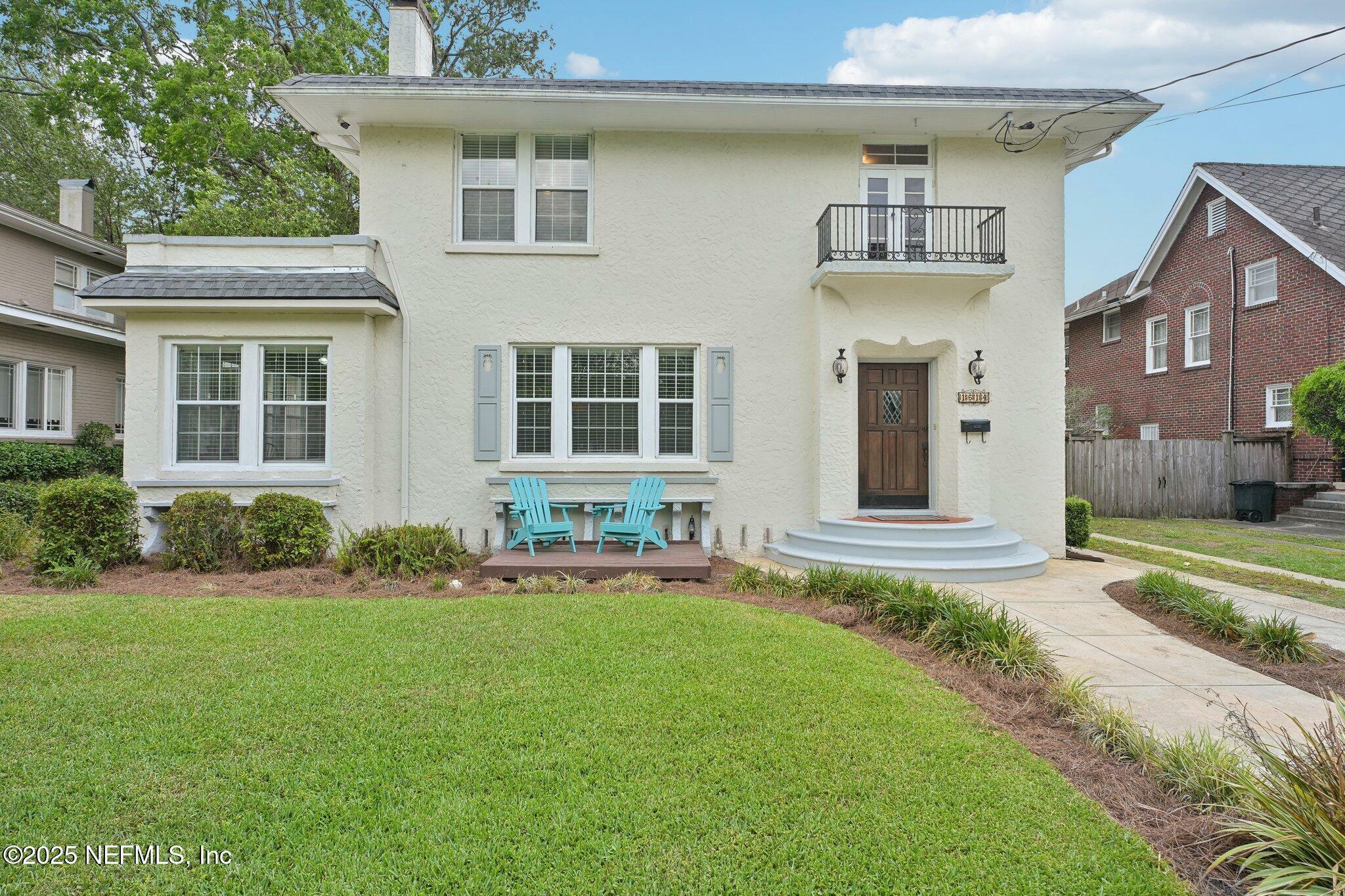 Property Photo: 1614 Edgewood Avenue S FL 32205