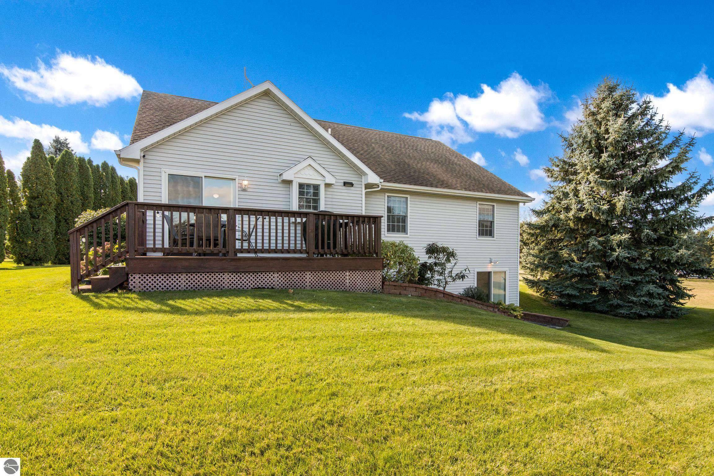 543 South Creek Court  Traverse City MI 49696 photo