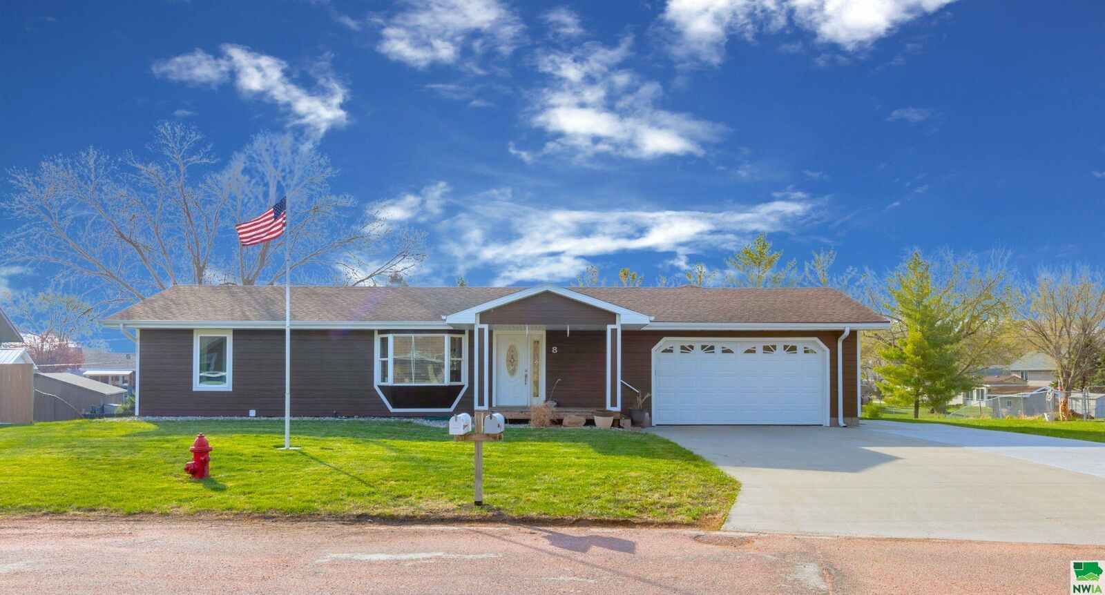 Property Photo: 8 Spruce Ave SD 57049