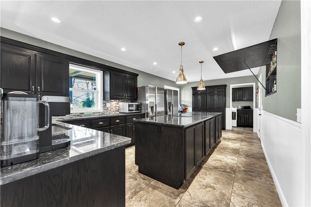 Property Photo:  33 Wentworth Drive  AR 72715 