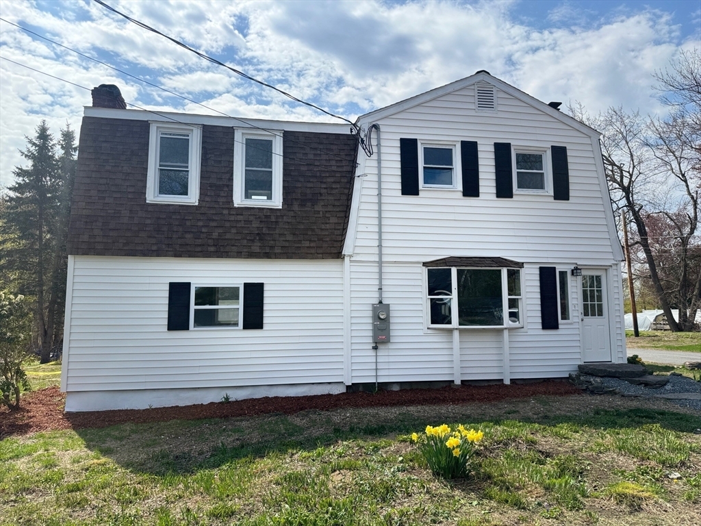 Property Photo: 8 Dahlia Drive MA 01460