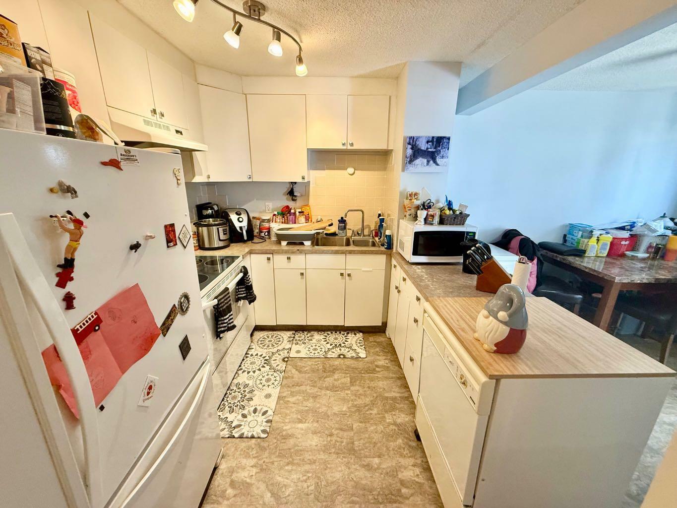 Property Photo: 110 Tamarack Avenue 22 AB T7V 1C5