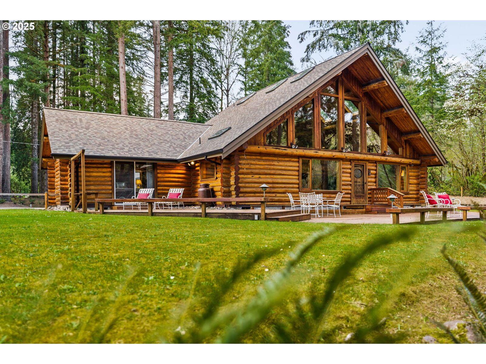 Property Photo: 89935 Greenwood Dr OR 97489