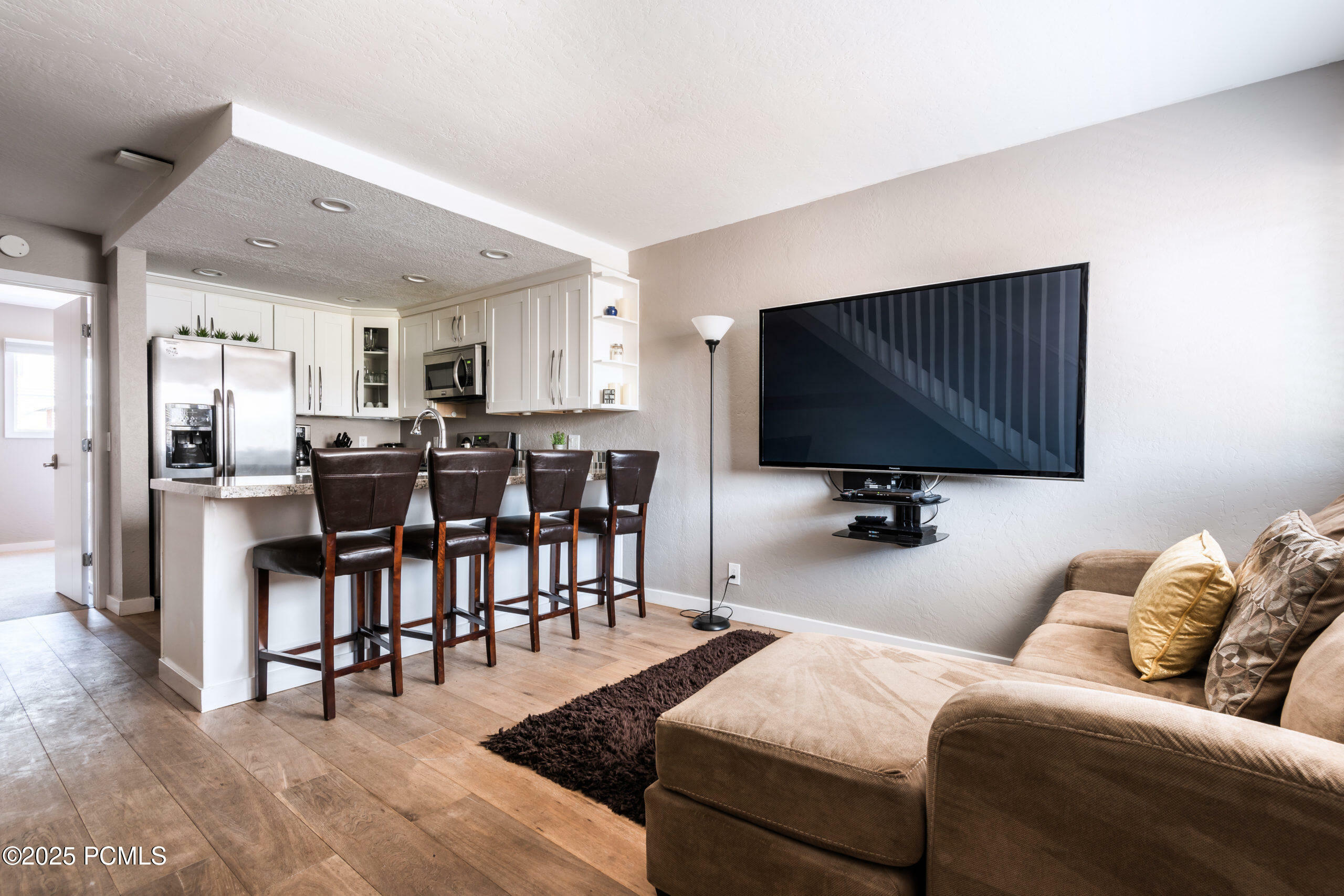 Property Photo: 1384 Park Avenue 6 UT 84060
