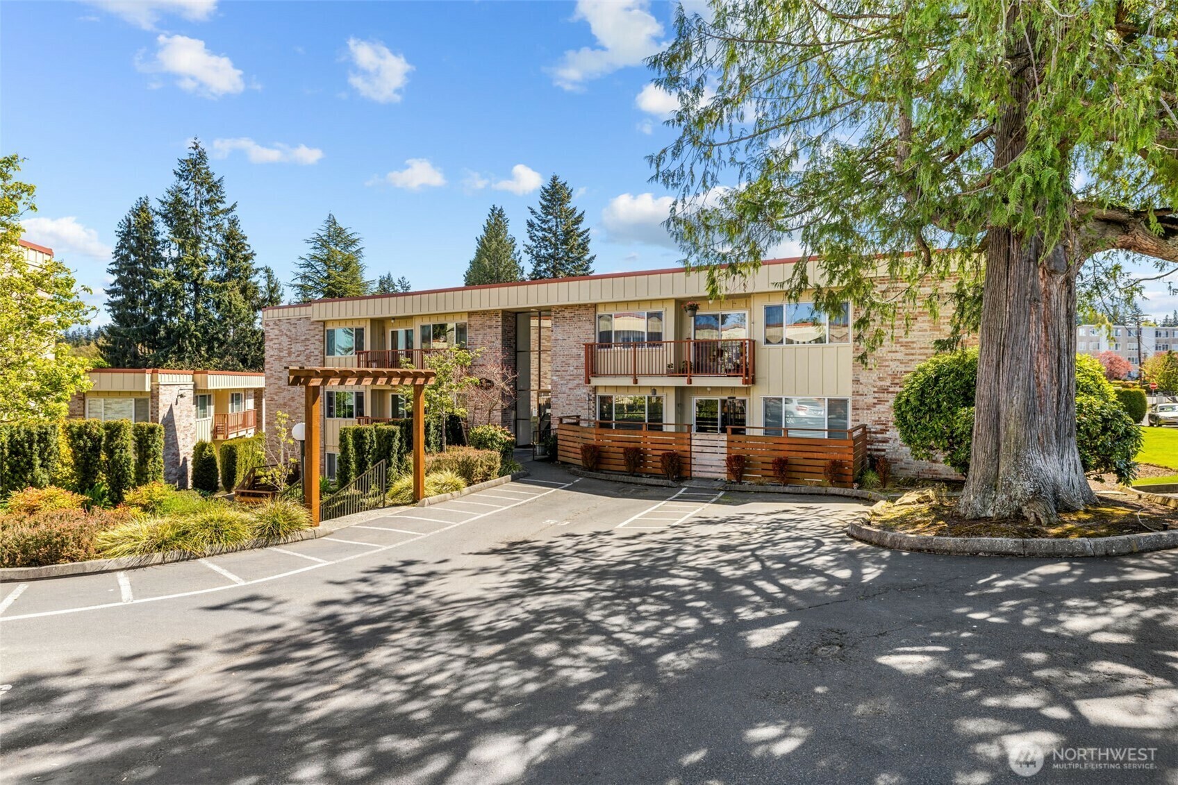 Property Photo: 425 45th Street SW 307 WA 98203