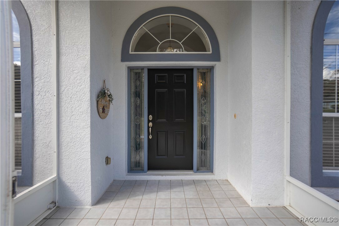 Property Photo: 8015 N Tower Way FL 34434