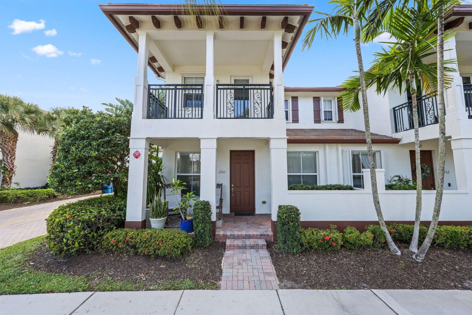 Property Photo:  4651 Mimosa Terrace 1201  FL 33073 