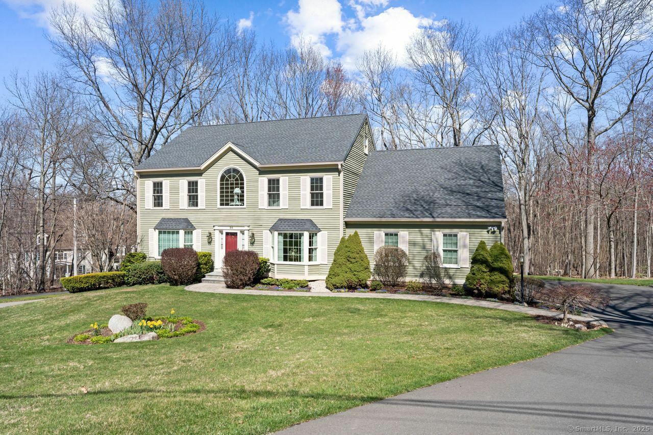 36 Cobblestone Drive  Hamden CT 06518 photo