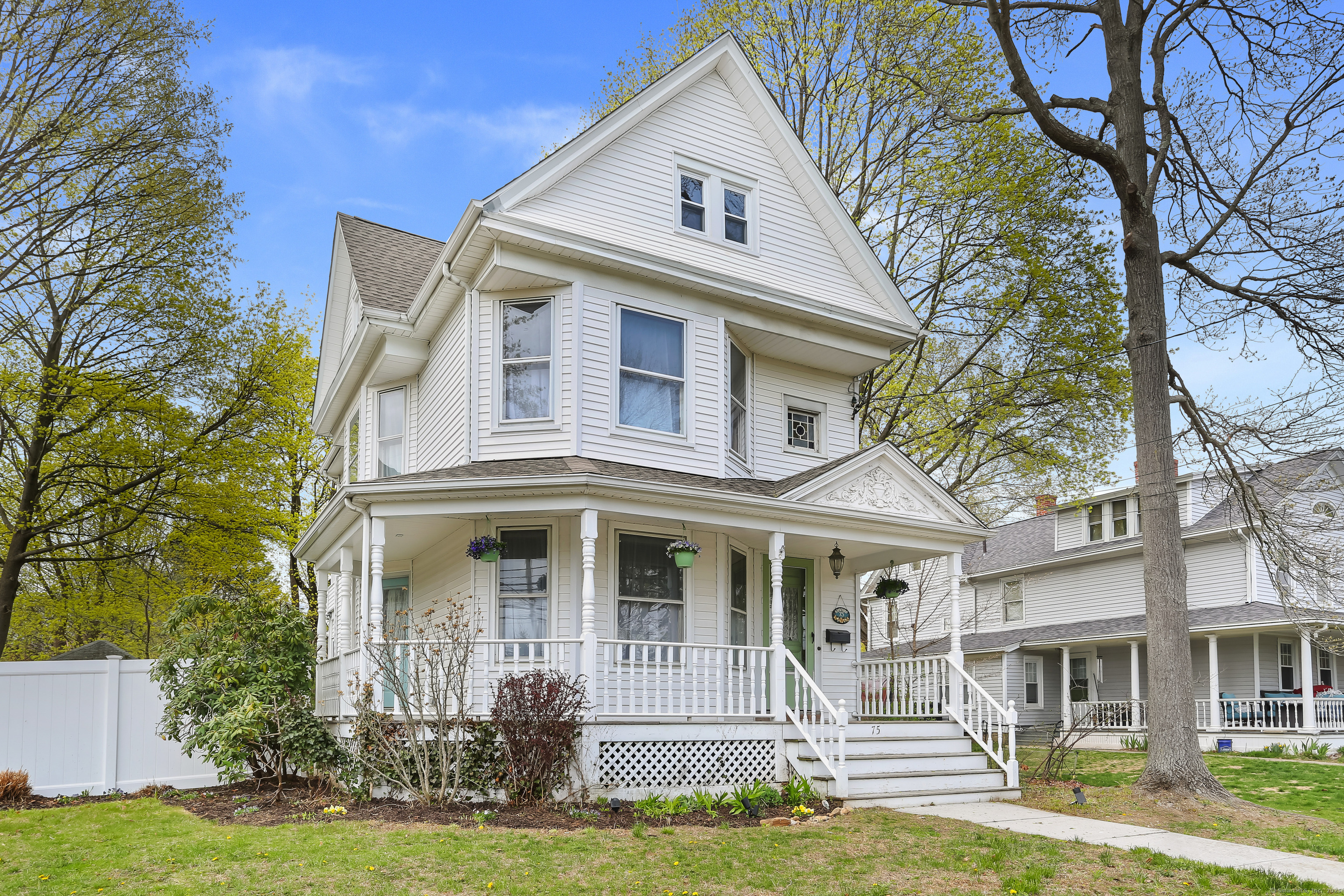 75 Huntington Road  Stratford CT 06614 photo