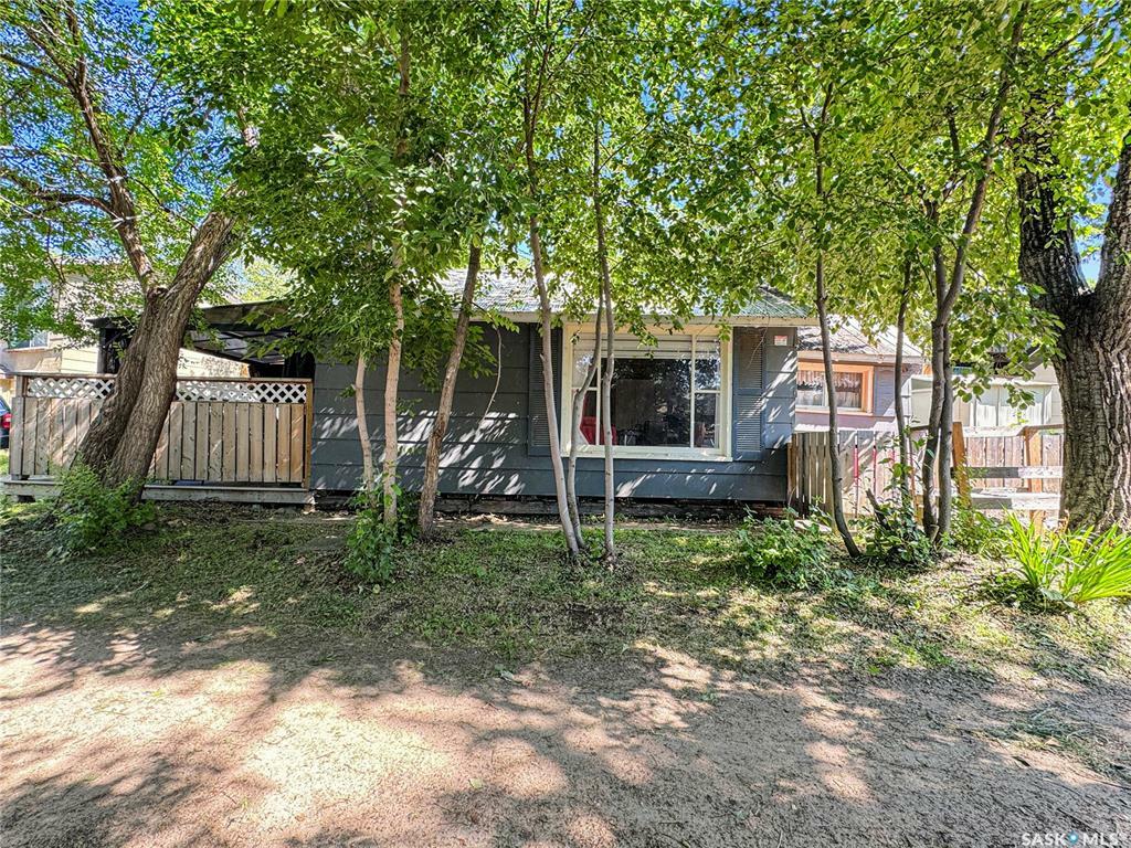 Property Photo: 551 Joseph Crescent SK S0M 0L0
