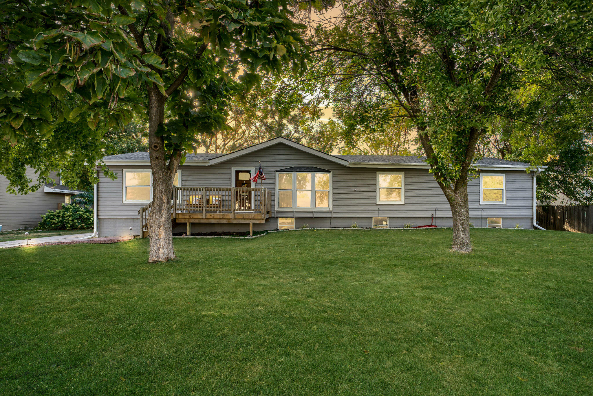 2410 S 16th  Street  Council Bluffs IA 51501 photo