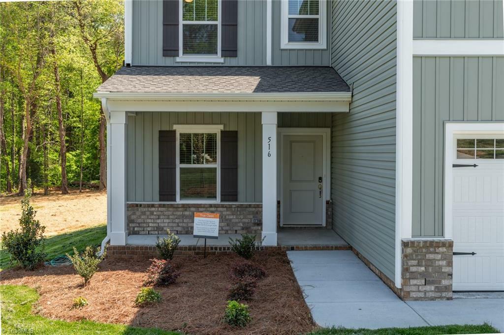 Property Photo: 516 Holly Ridge Drive 1000 NC 27105