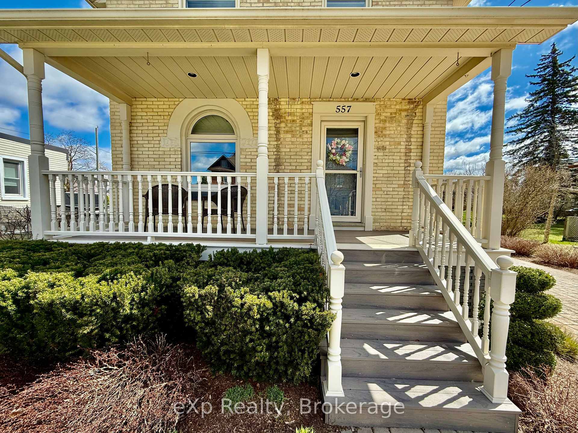 Property Photo:  557 12th Avenue  ON N4N 2V4 