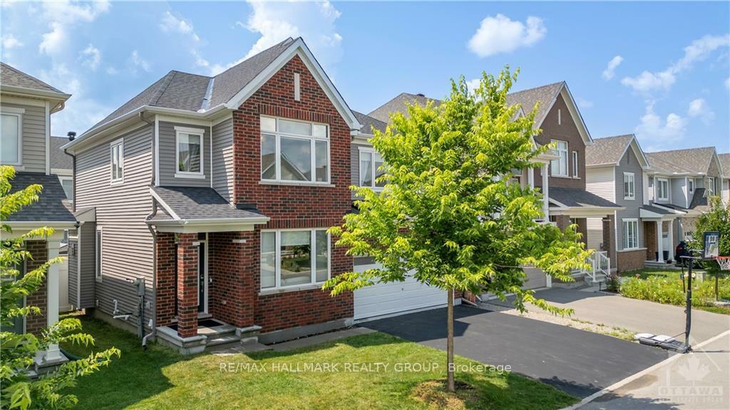 Property Photo: 34 Coppermine Street ON K2J 6P7
