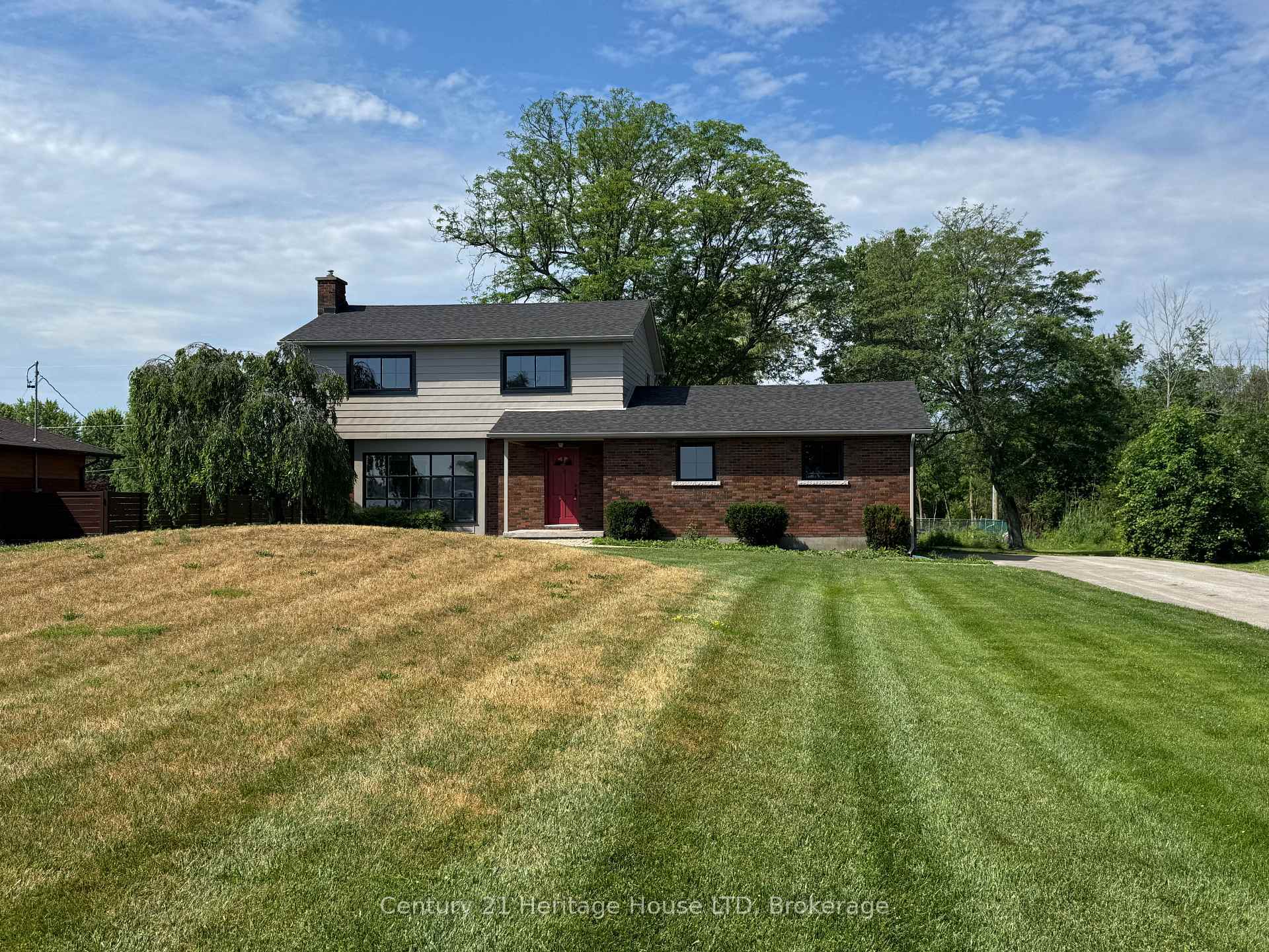 Property Photo: 1249 Niagara Parkway ON L2A 5M4