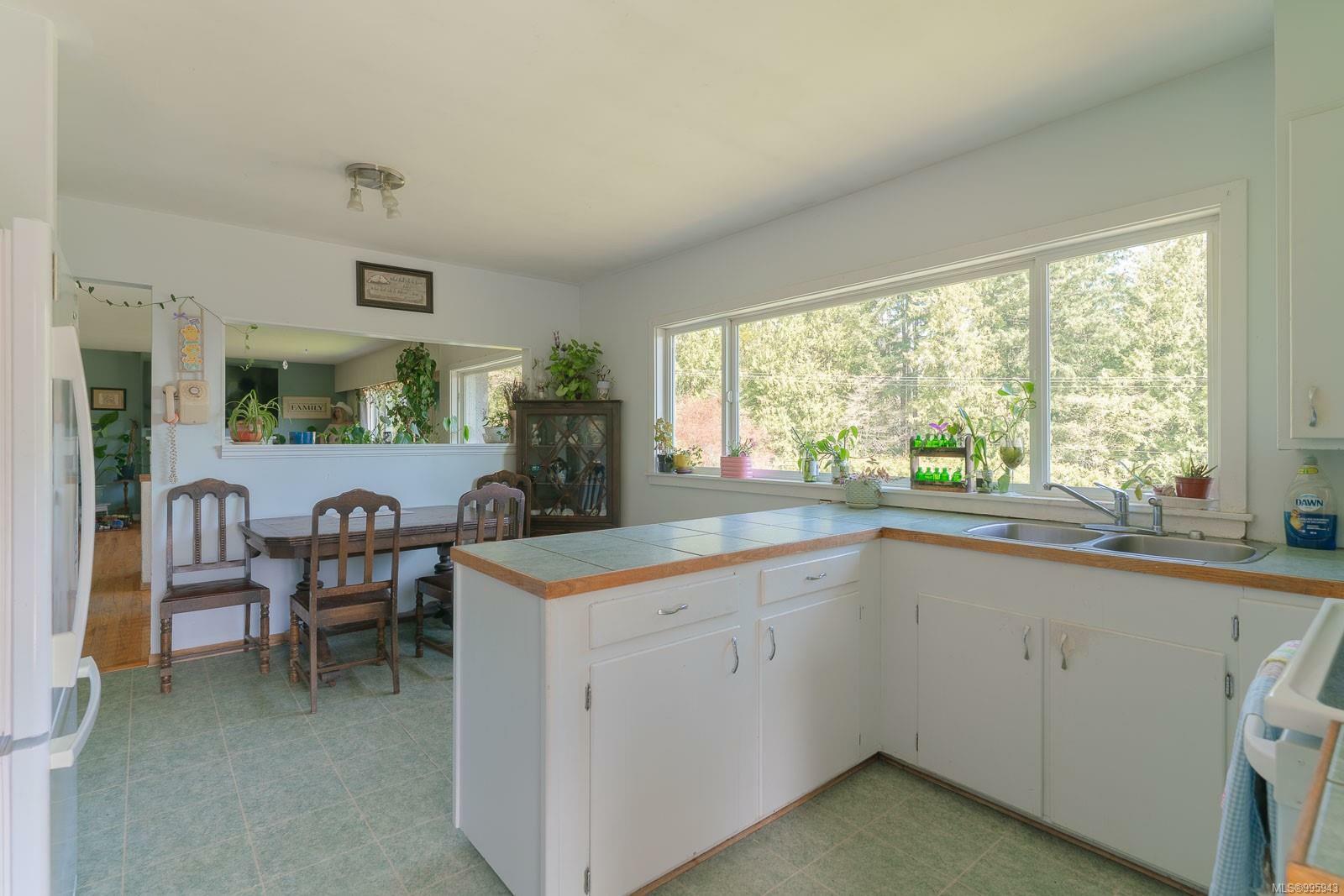 Property Photo: 11228 Chemainus Rd BC V9G 1Y7