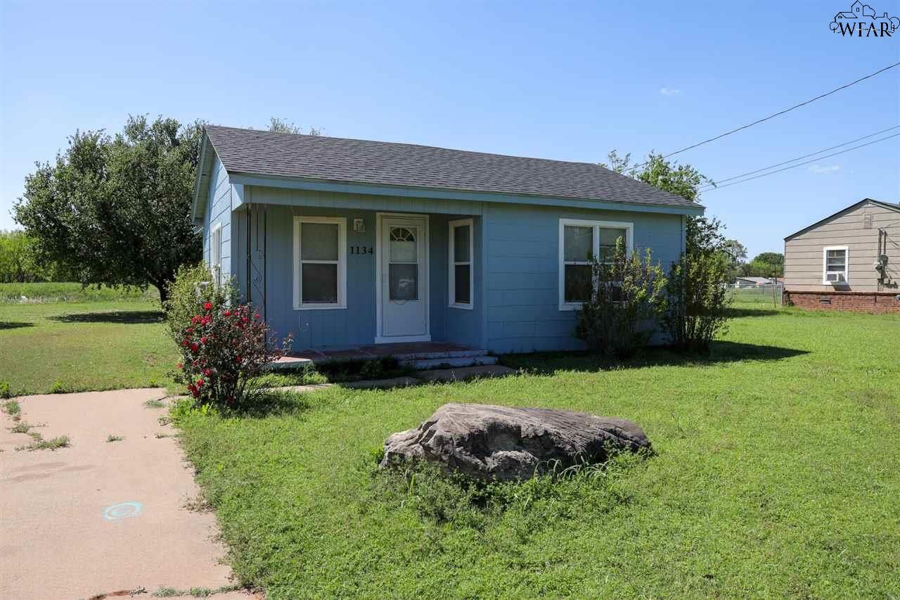 Property Photo:  1134 Covington Street  TX 76306 