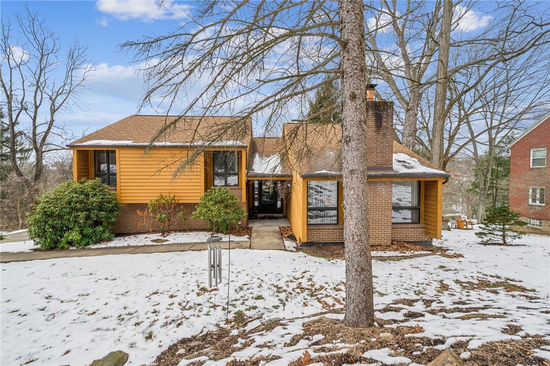 166 Sunset Dr  Wilkins Twp PA 15235 photo