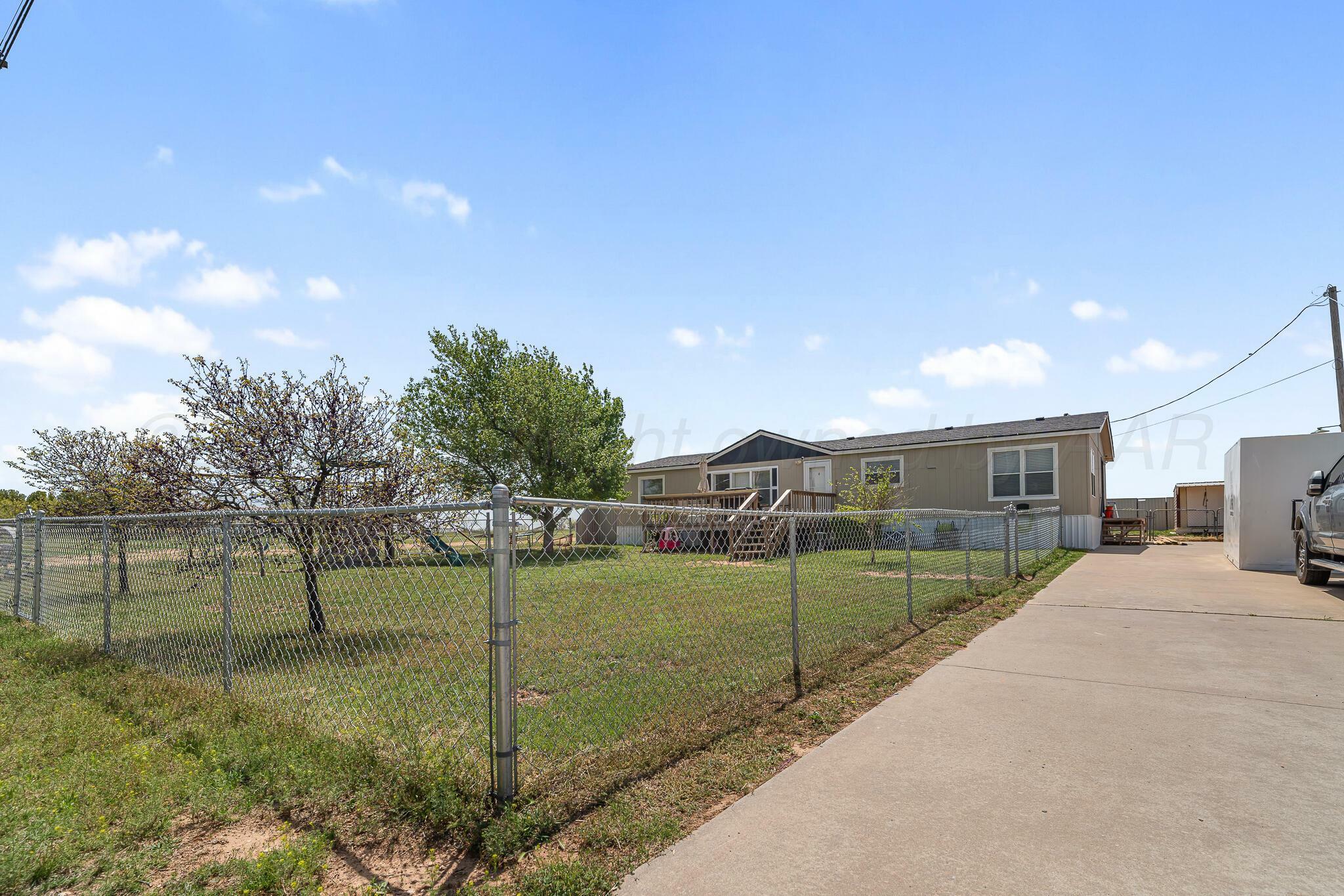 Property Photo: 416 Gallardia Street TX 79108-2710