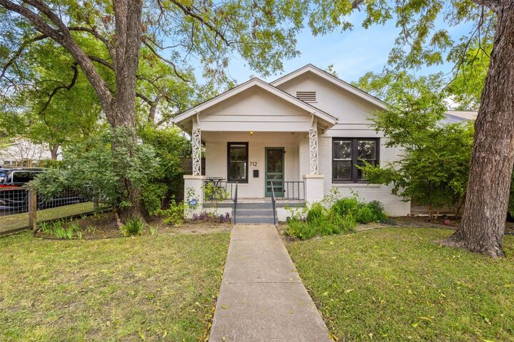 712 Harris Avenue 1  Austin TX 78705 photo