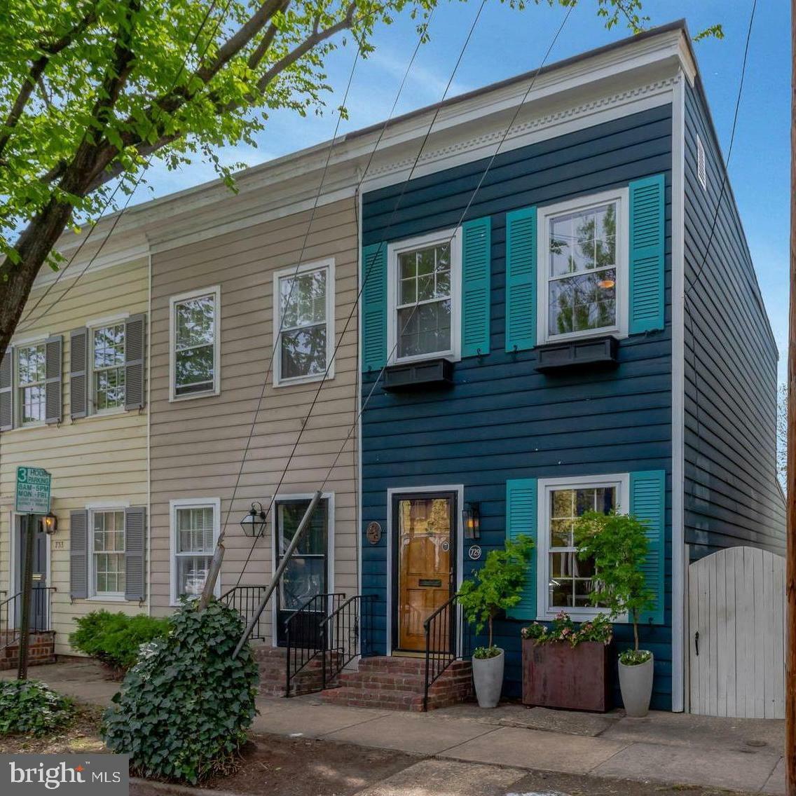 Property Photo: 729 S Fairfax Street VA 22314