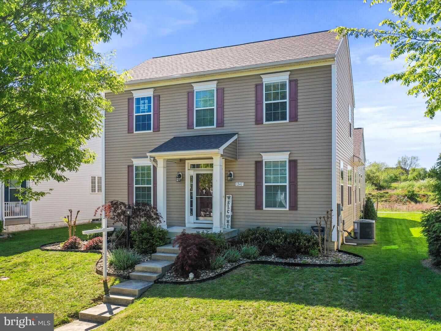 Property Photo: 1241 N Fairfax Boulevard WV 25438