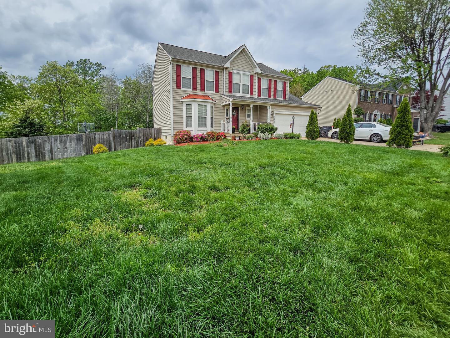 Property Photo: 17616 Chisholm Lane VA 22026