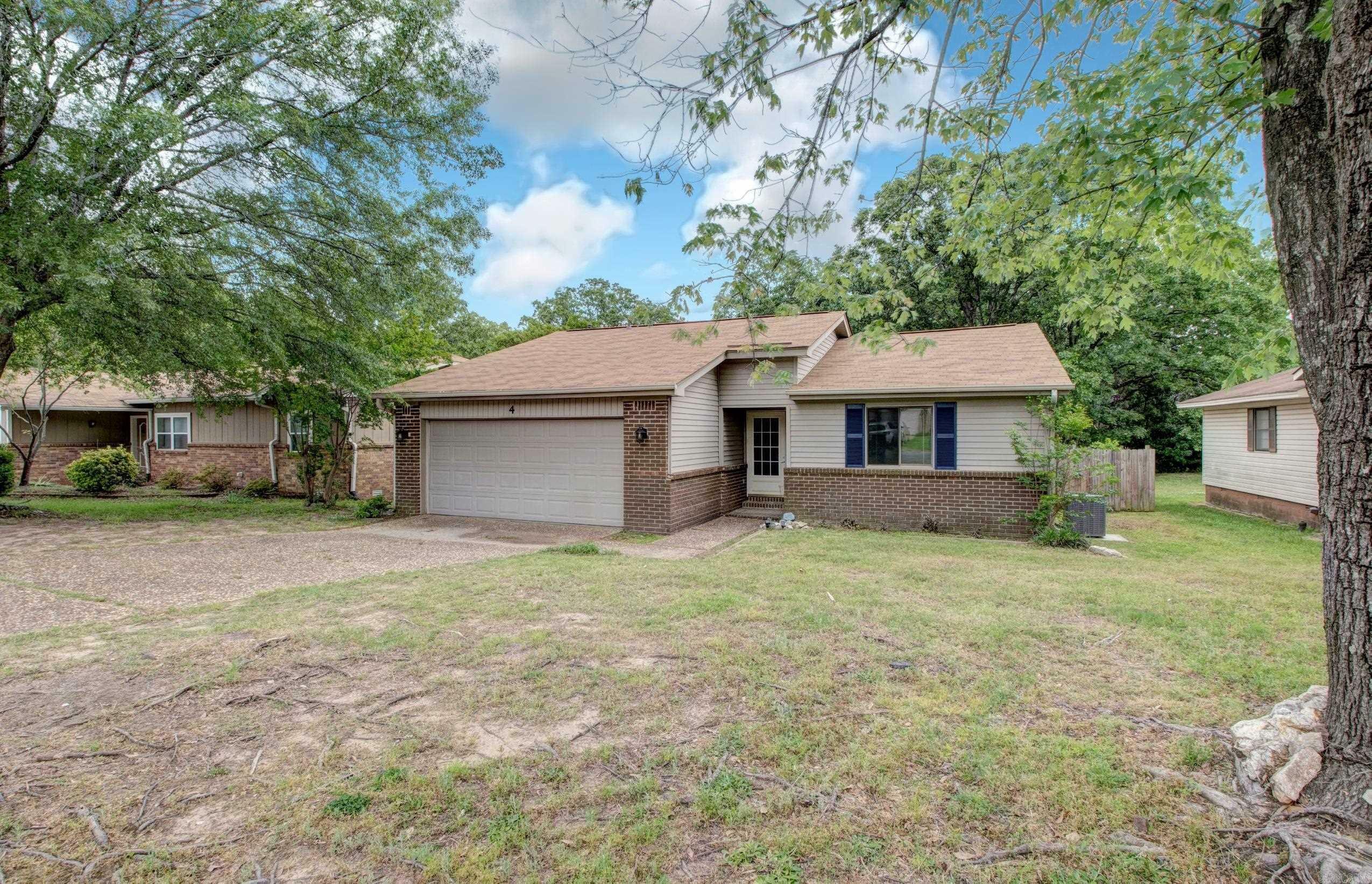 Property Photo: 4 Rook Place AR 72113