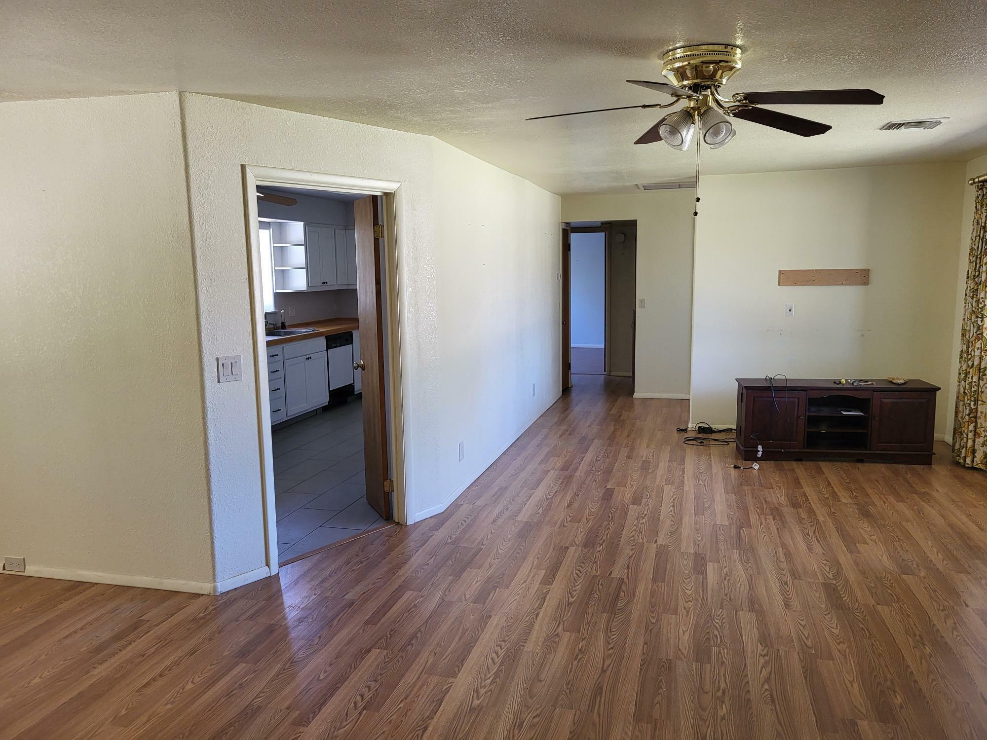 Property Photo: 43 E Sunbeam Drive AZ 85541