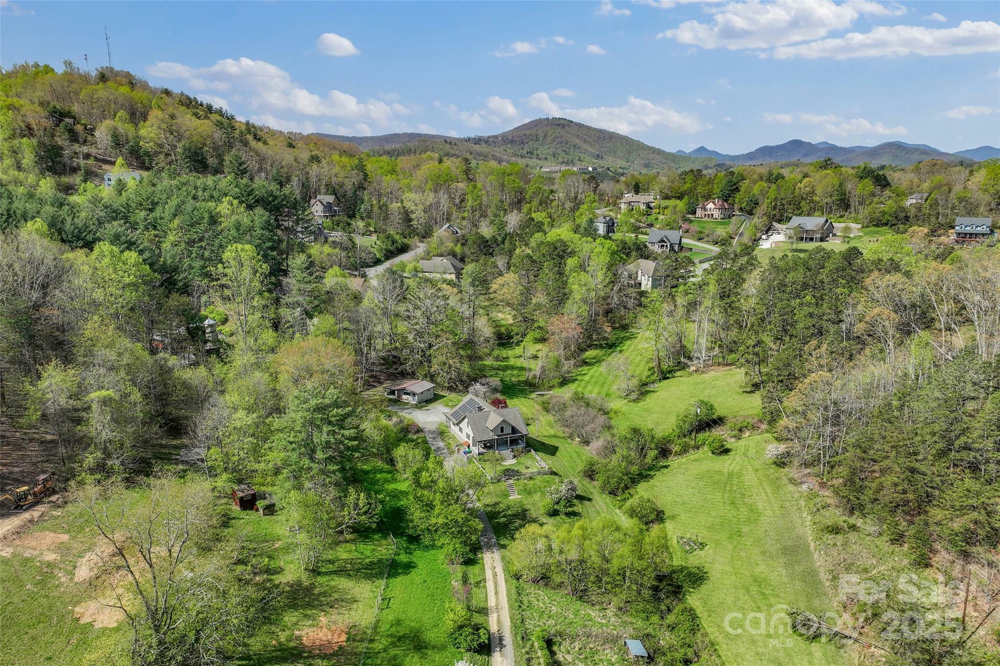 33 Mezzo Cove  Asheville NC 28804 photo