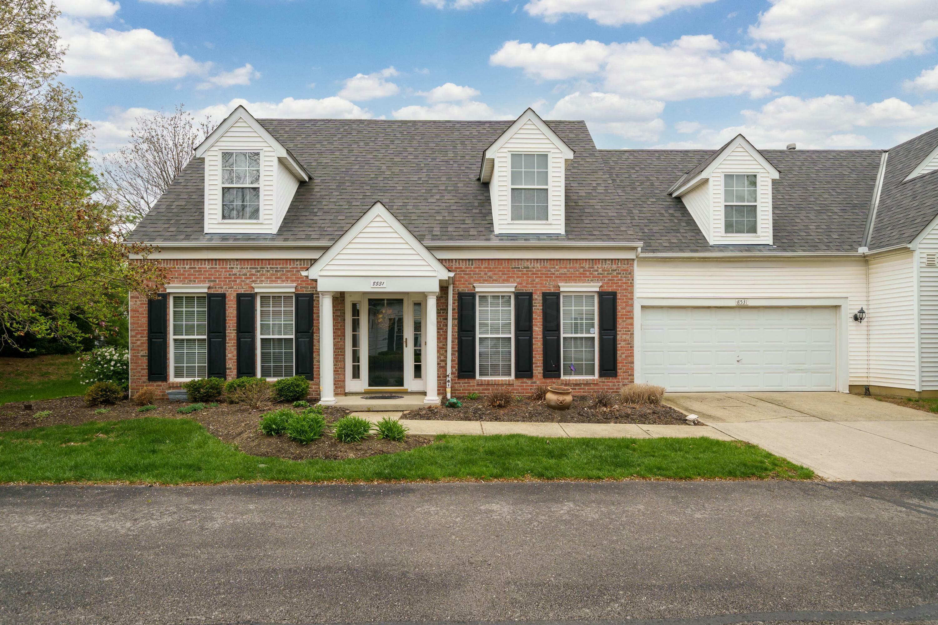Property Photo: 8531 Lazelle Village Drive OH 43035