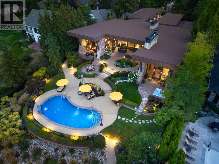 Photo de la propriété:  704 Barnaby Road  BC V1W 4N9 