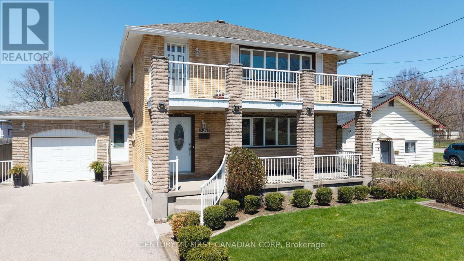 Photo de la propriété:  758 Cheapside Street  ON N5Y 3Y8 