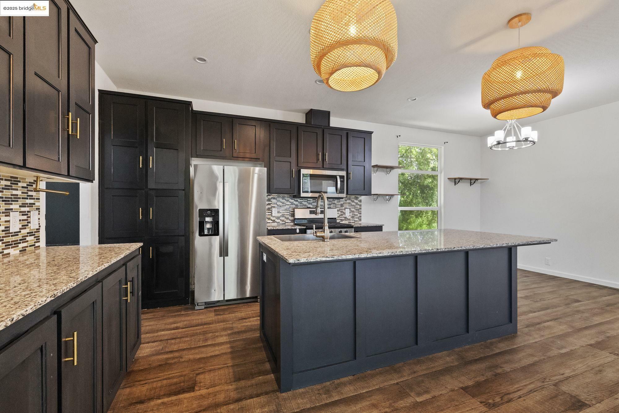 Property Photo: 10155 Peppermint Cir. 16 CA 95327