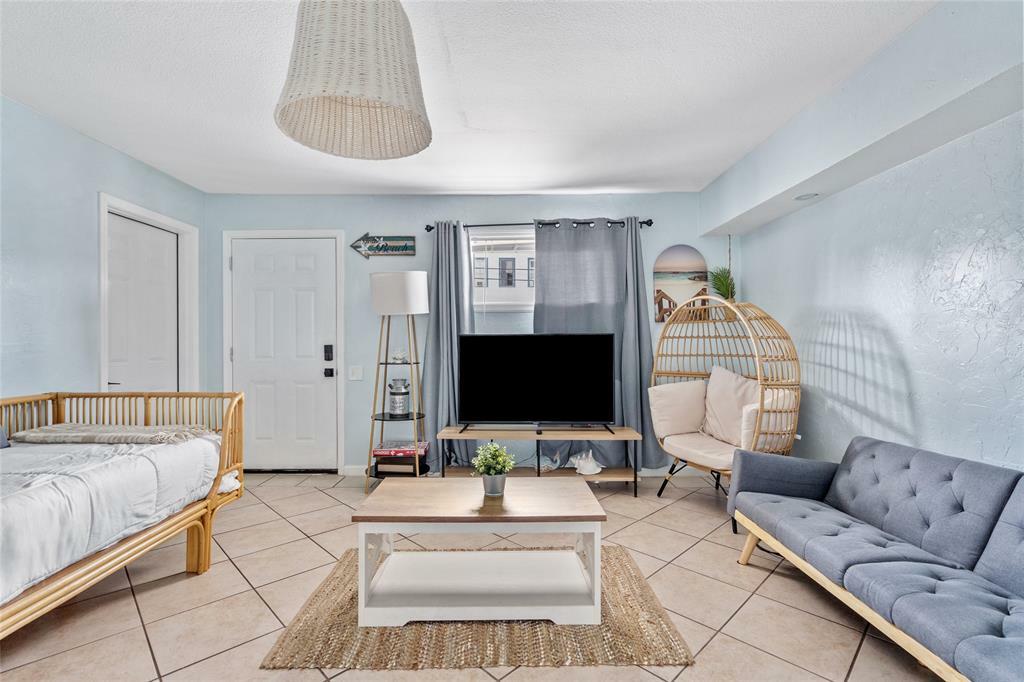 Property Photo: 1327 Avenue M 1/2 1 TX 77550