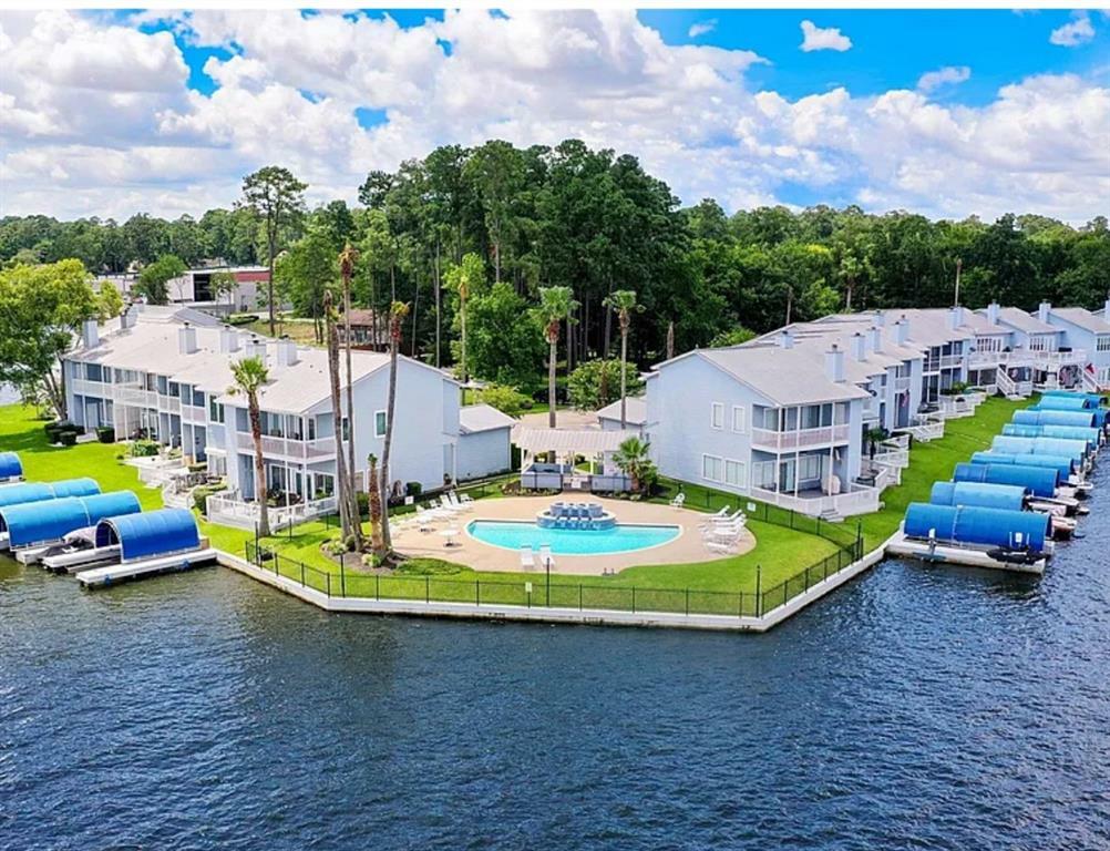 Property Photo: 6 Key Harbour Drive TX 77356