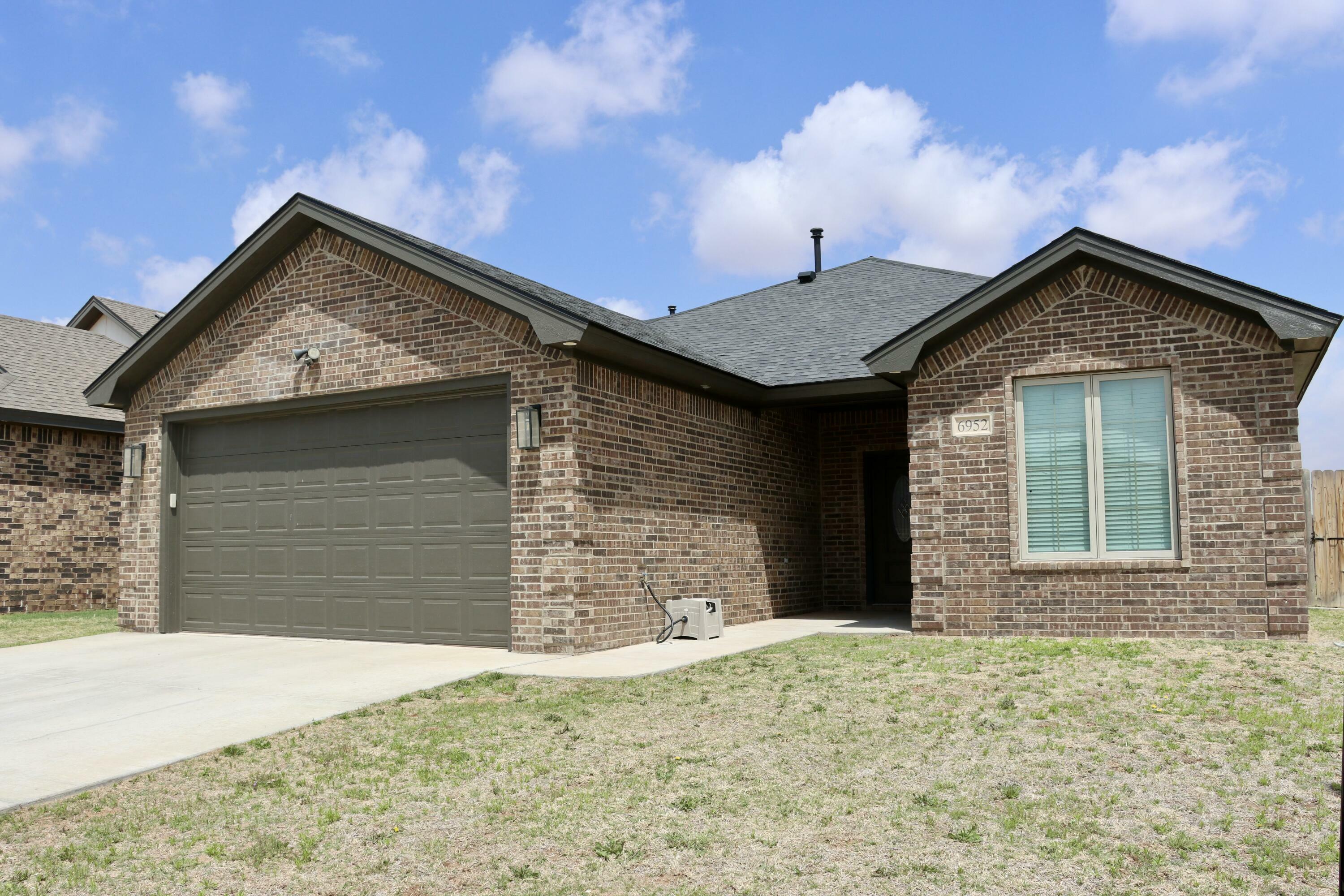 Property Photo: 6952 24th Street TX 79407
