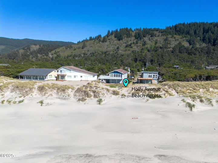 Property Photo:  5785 Holly Avenue  OR 97112 