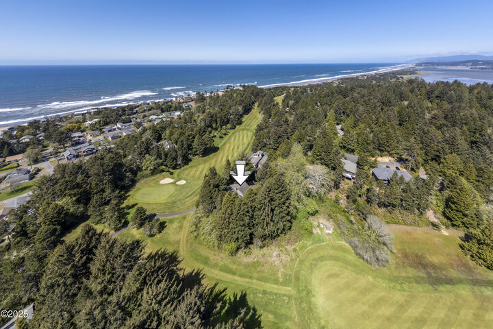 Property Photo: 10 Fairway Ln OR 97388