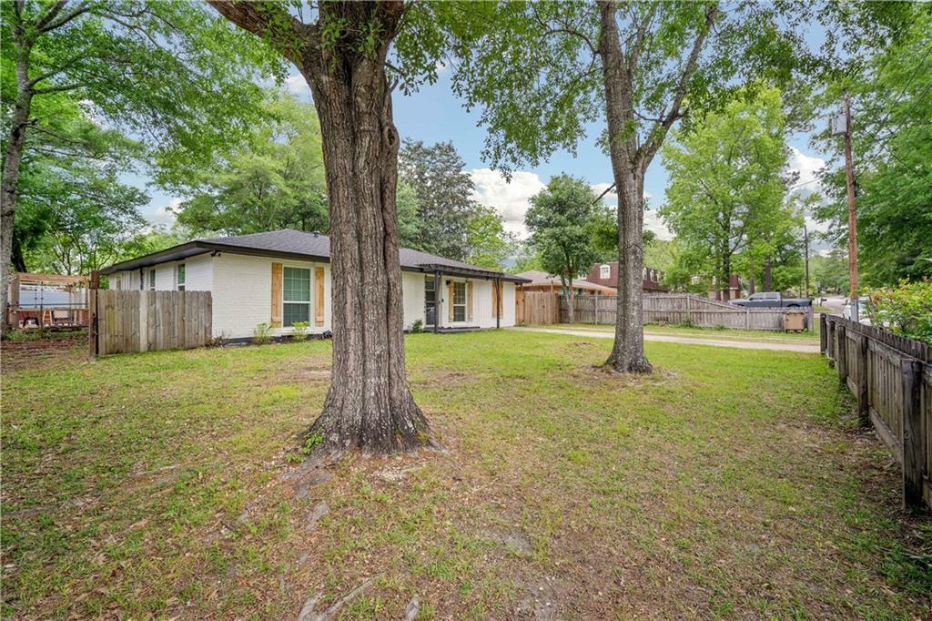 Property Photo: 1451 Morlee Drive W AL 36618