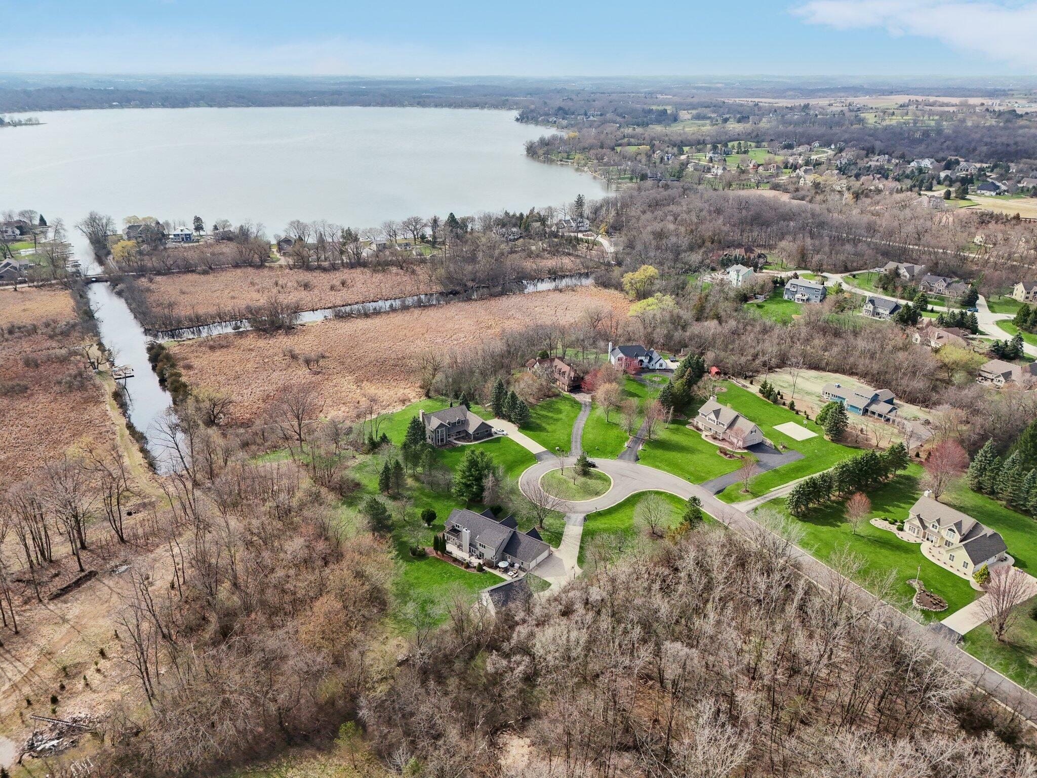 Property Photo: N62w38169 Westwinds Ct WI 53066