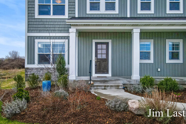Property Photo:  4713 Lake Ridge Drive  MI 49423 