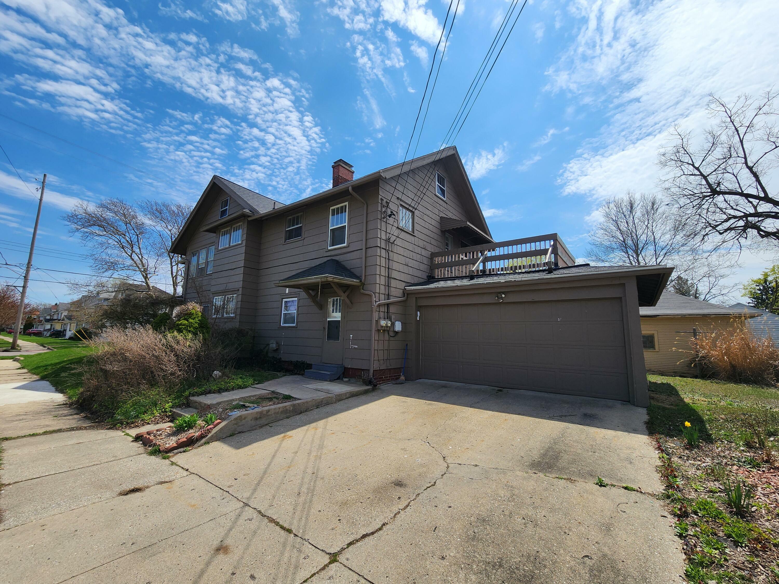 Property Photo: 1000 S West Avenue MI 49203