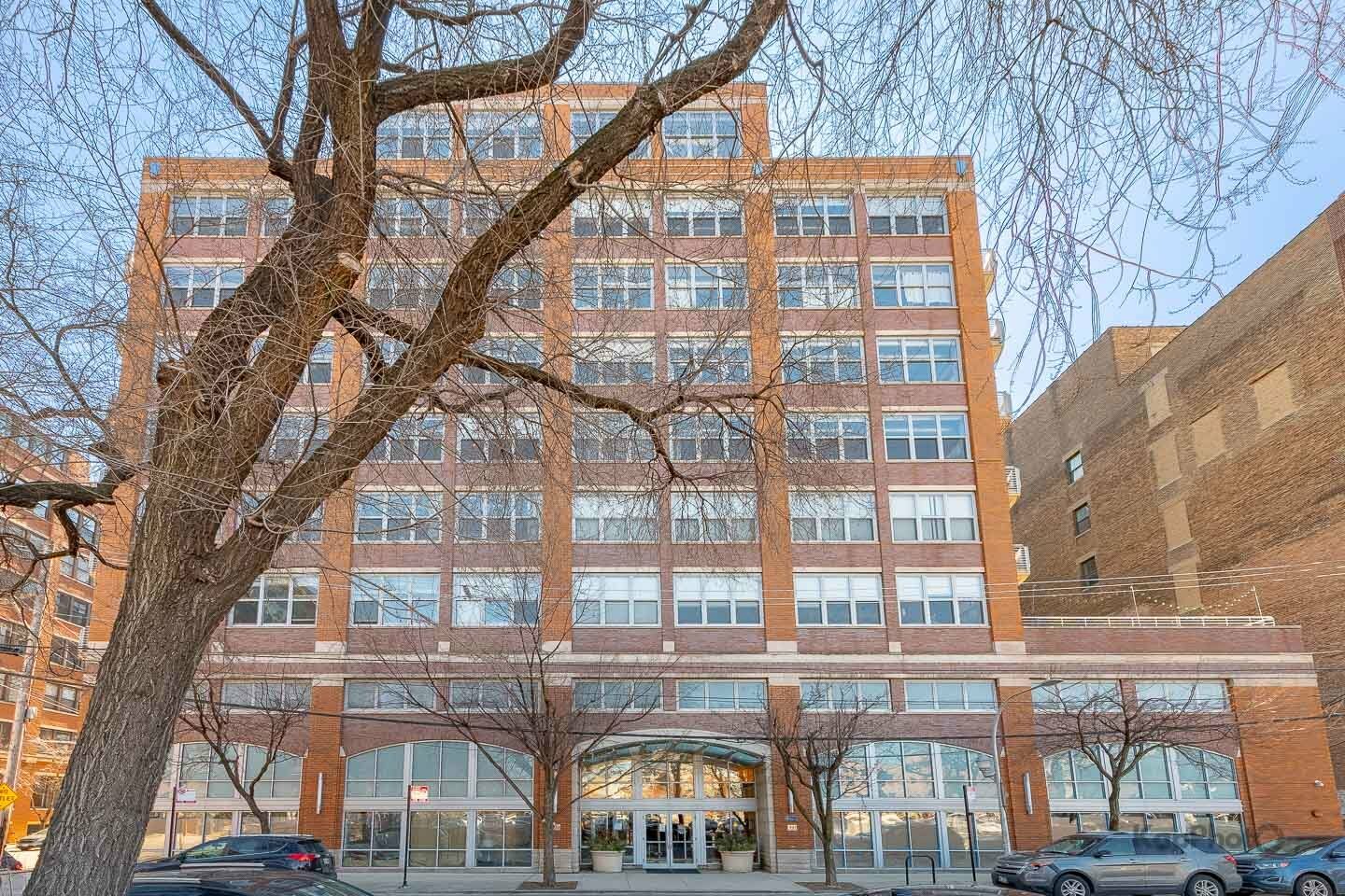 Property Photo: 933 W Van Buren Street 308 IL 60607