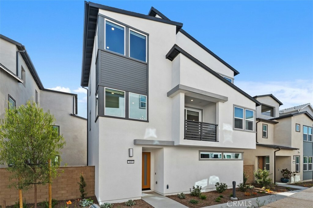 Property Photo: 145 Sora CA 92618