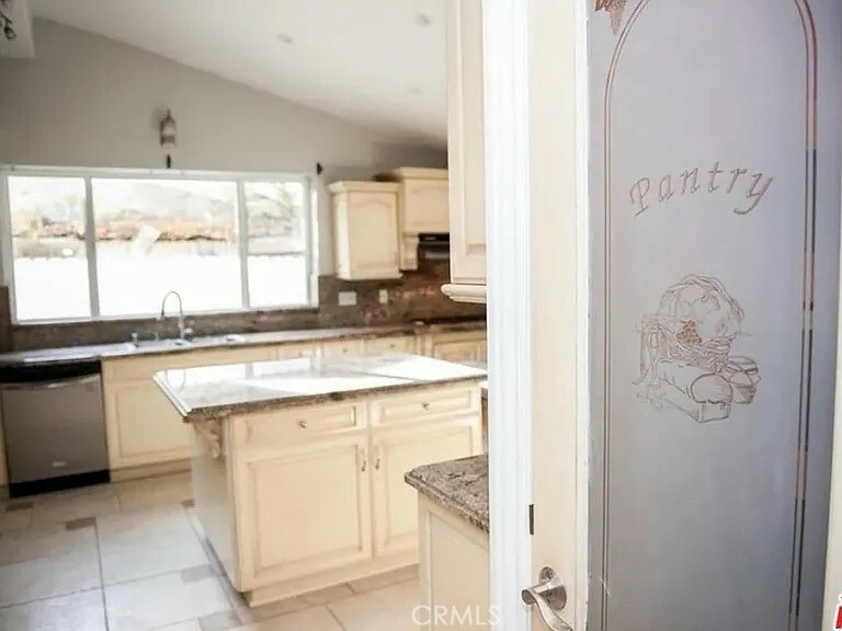 Property Photo: 20610 Tiara Street CA 91367