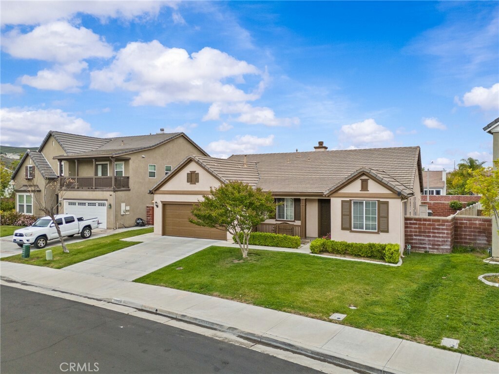 Property Photo:  39268 Half Moon Circle  CA 92563 