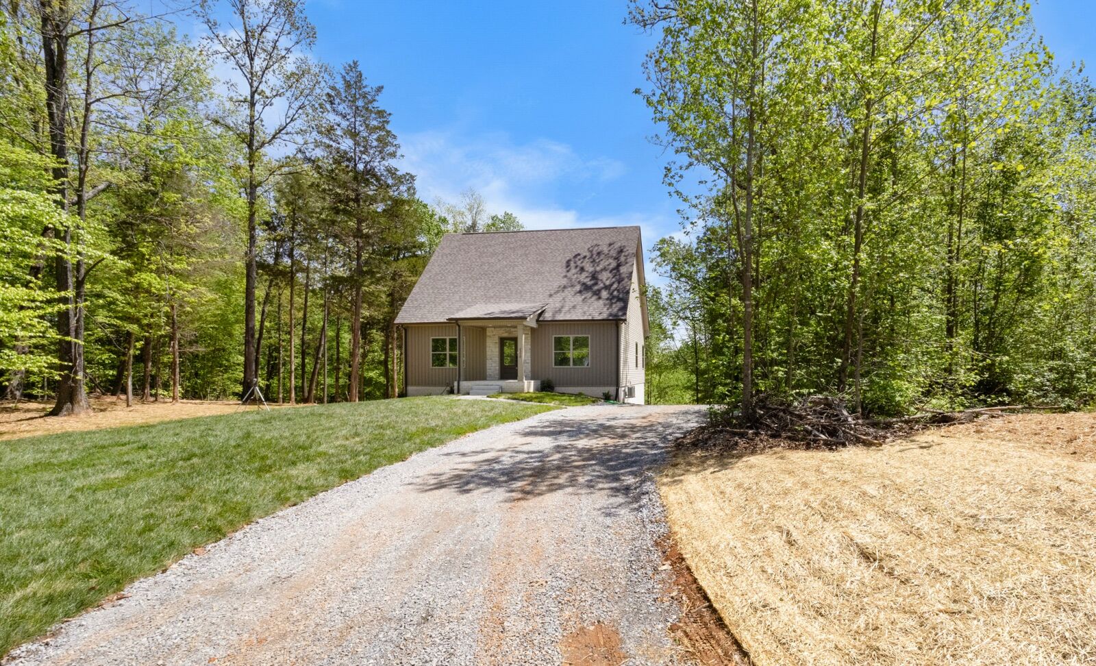 Property Photo: 2370 Ramblewood Dr TN 37040